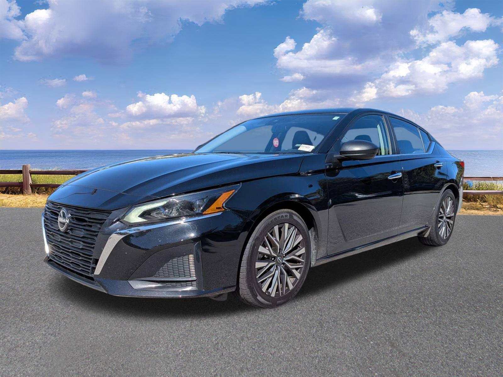 Used 2025 Nissan Altima Sedan