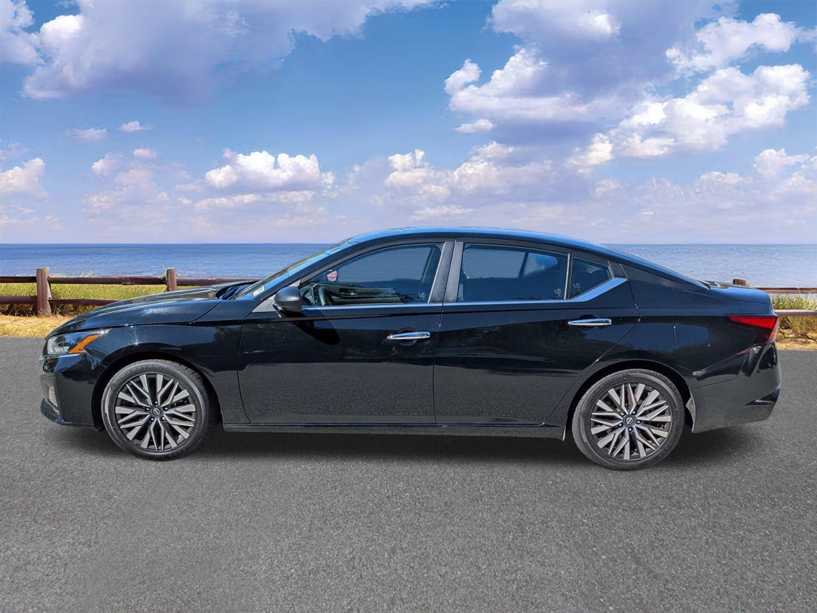Used 2025 Nissan Altima Sedan