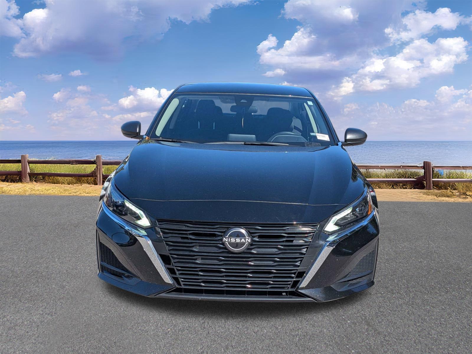 Used 2025 Nissan Altima Sedan