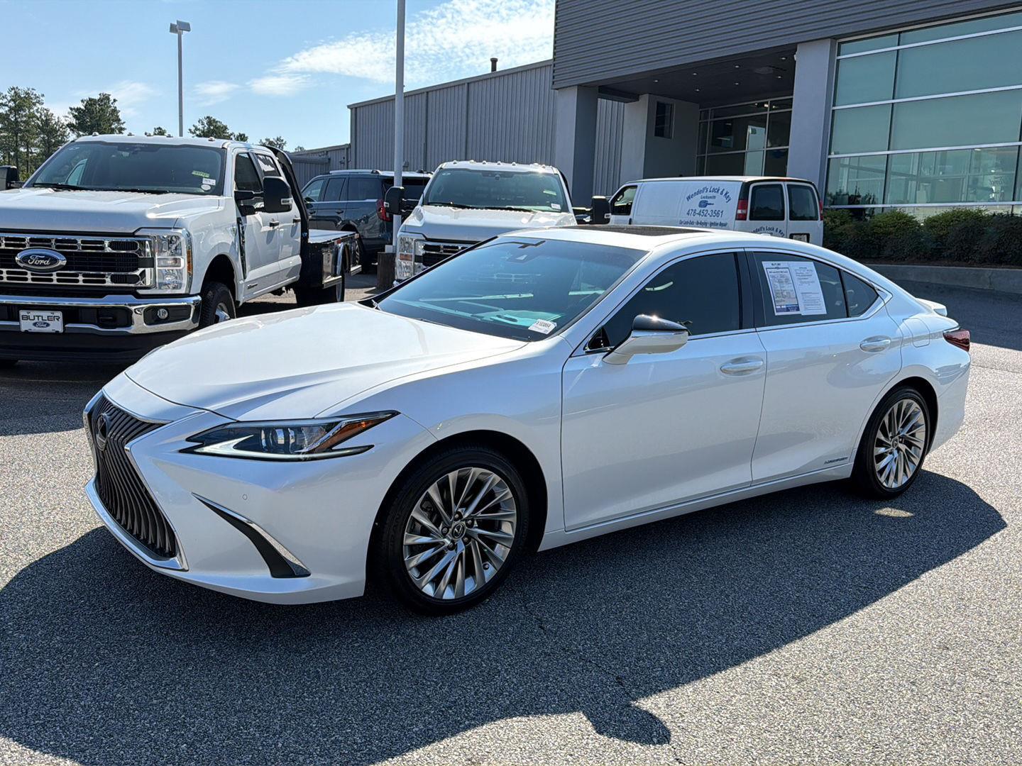 Eminent White Pearl 2021 Lexus ES Hybrid Sedan Front-Wheel Drive Continuously Variable Transmission