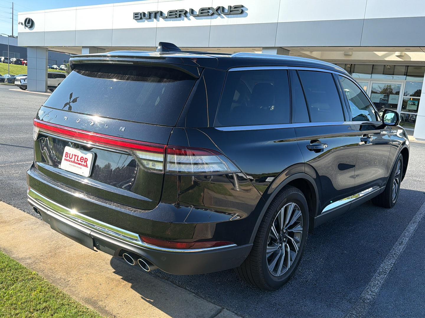 Used 2025 Lincoln Aviator Sedan