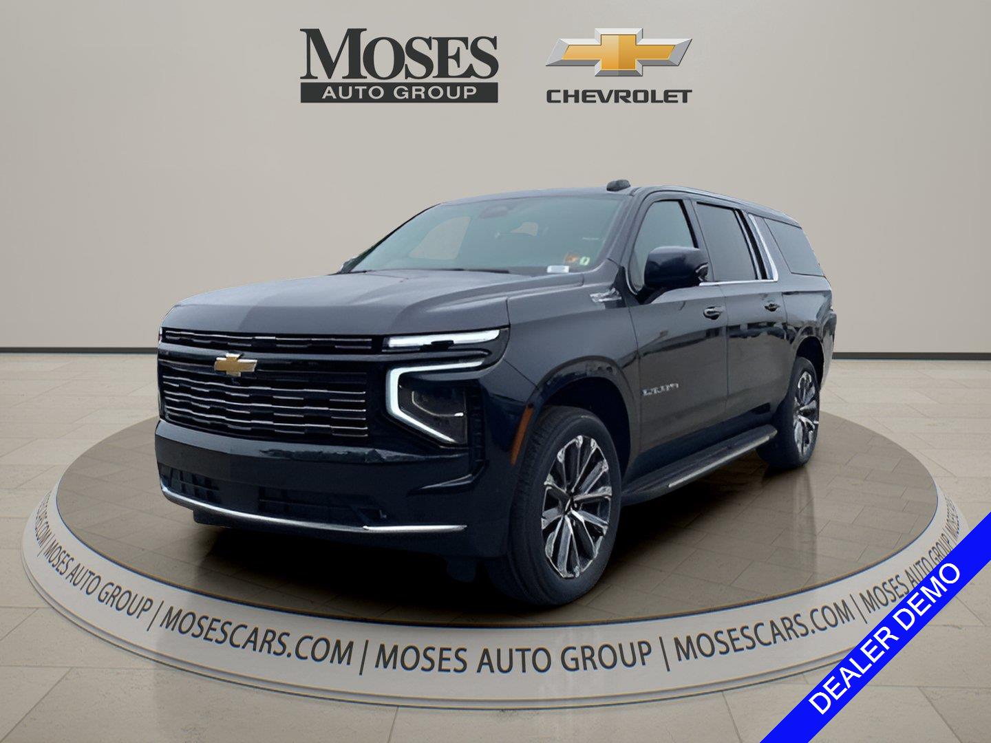 Dark Ash Metallic 2026 Chevrolet Suburban SUV / Crossover Four-Wheel Drive Automatic