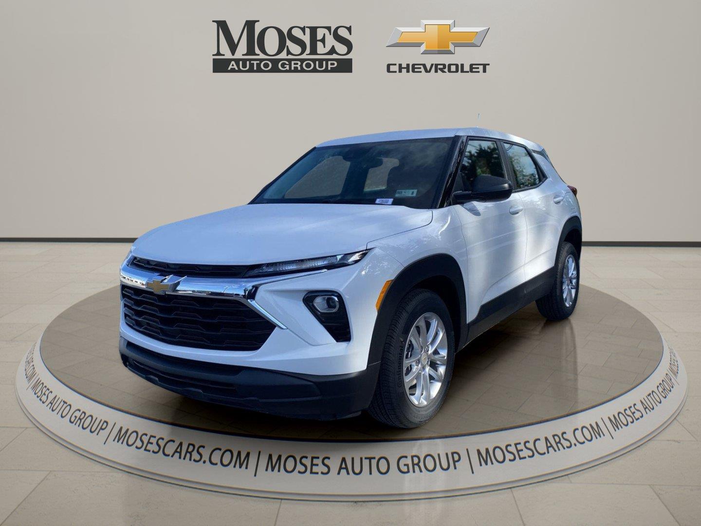 Summit White 2026 Chevrolet Trailblazer SUV / Crossover Front-Wheel Drive Continuously Variable Transmission