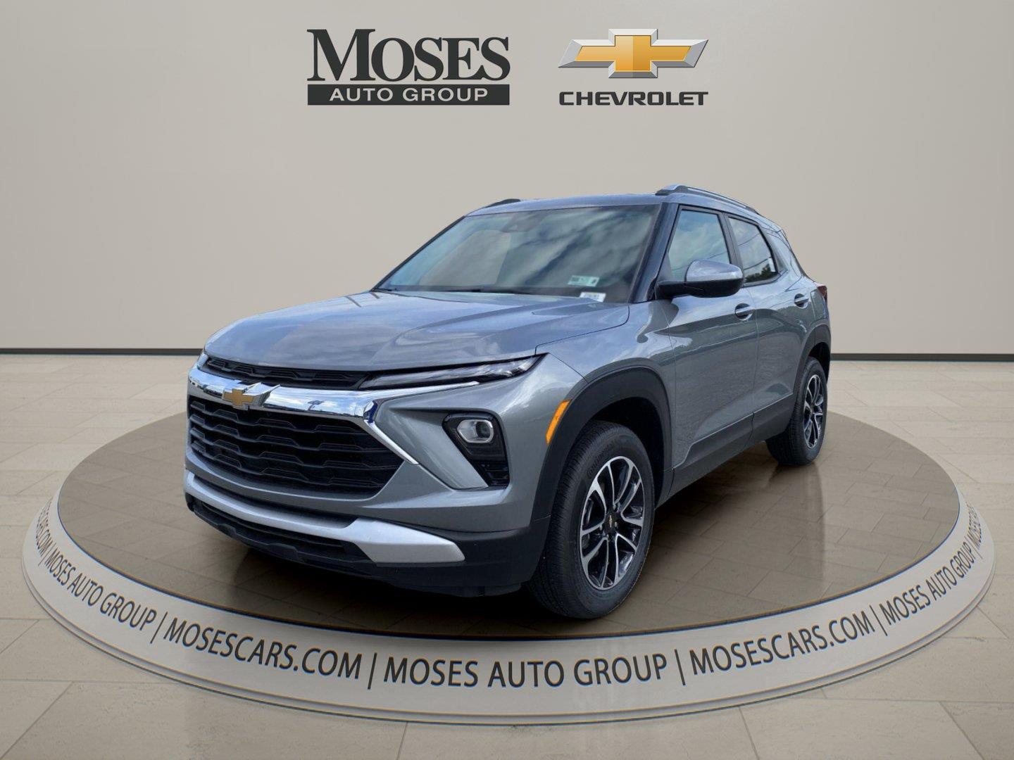 Sterling Gray Metallic 2026 Chevrolet Trailblazer SUV / Crossover Four-Wheel Drive 9-Speed Automatic