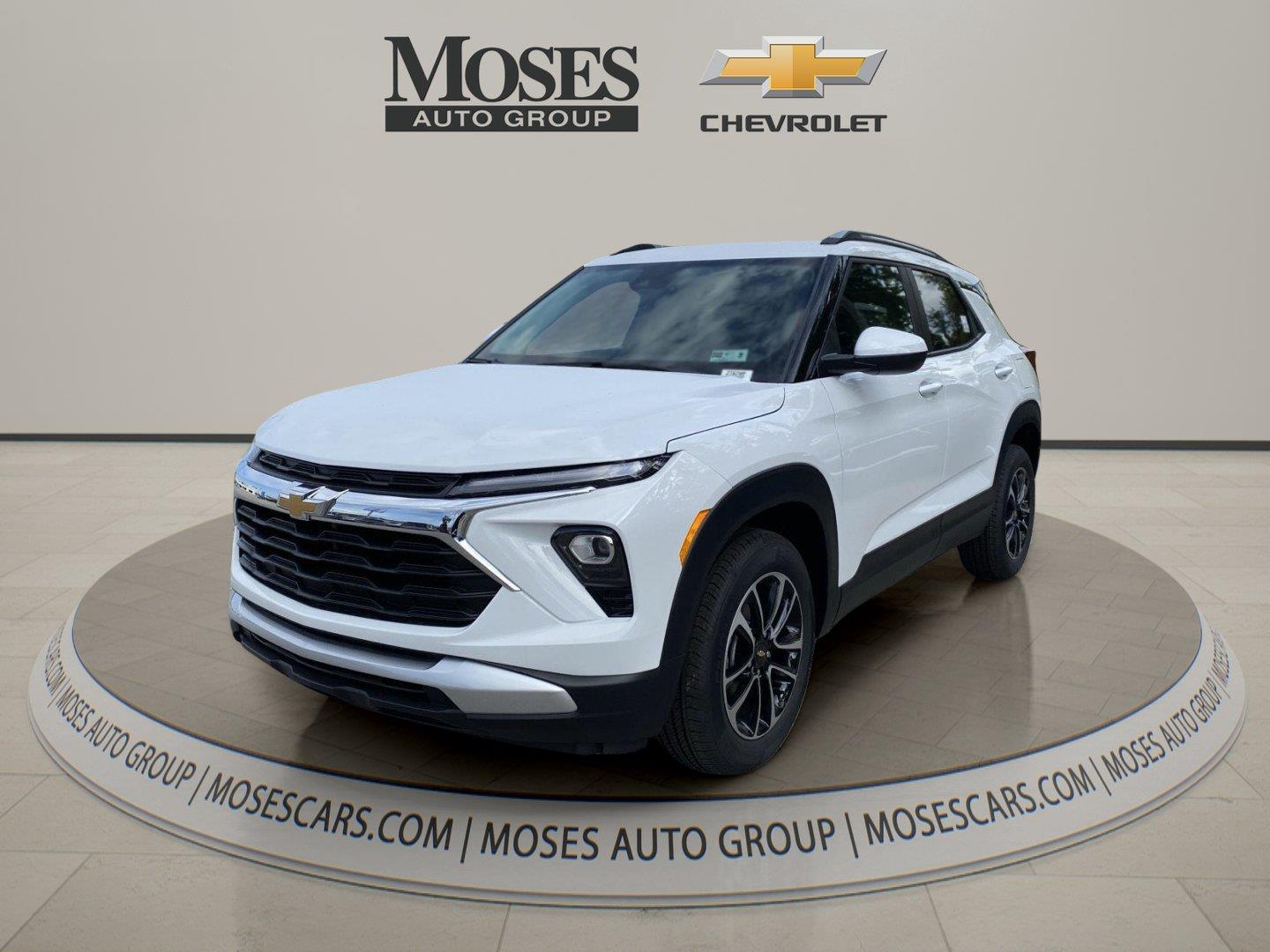 Summit White 2026 Chevrolet Trailblazer SUV / Crossover Four-Wheel Drive 9-Speed Automatic