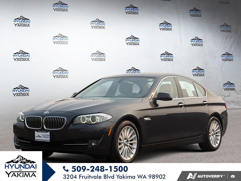 2013 BMW 5 Series Sedan Rear-Wheel Drive Manual