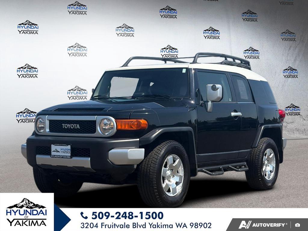 2007 Toyota FJ Cruiser SUV / Crossover Four-Wheel Drive