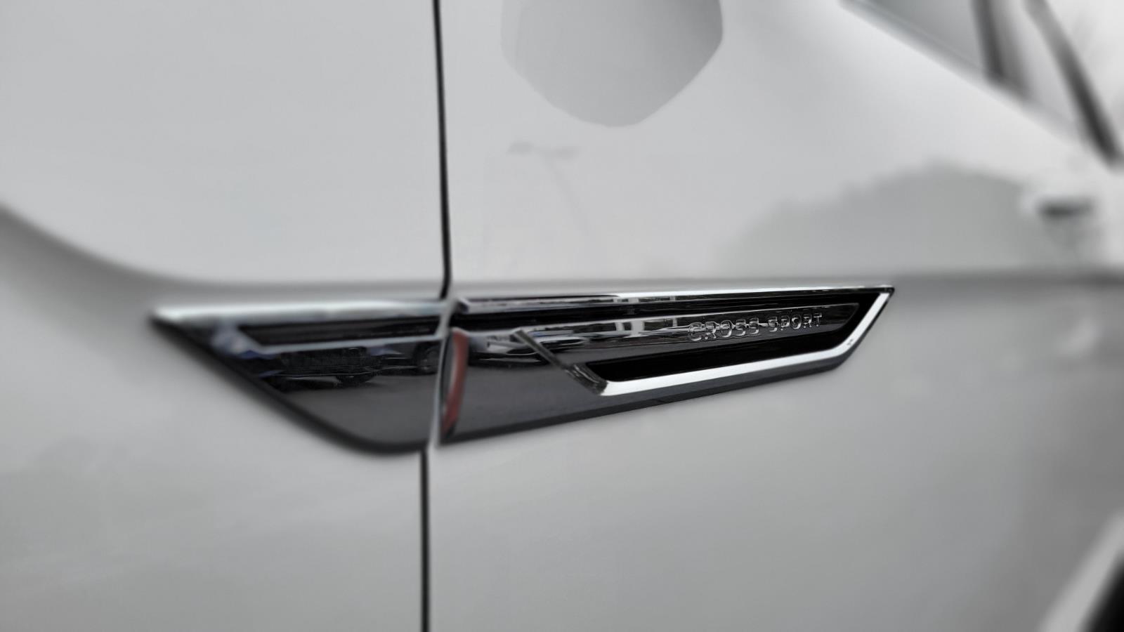 2026 Volkswagen Atlas Cross Sport SE w/Tech - Photo 13