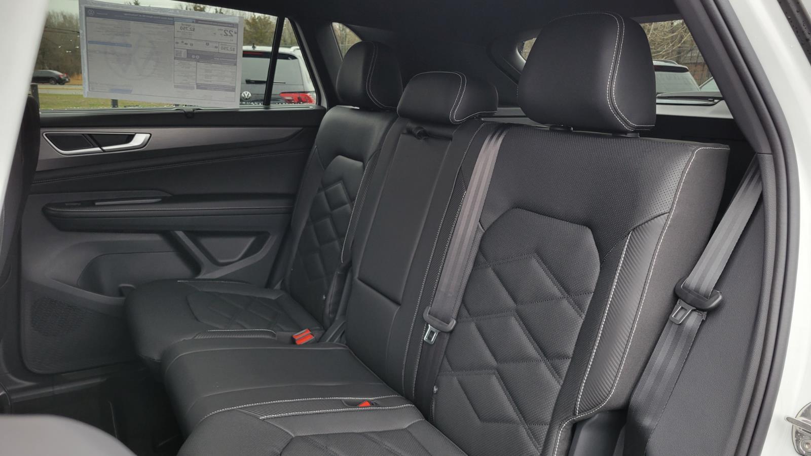 2026 Volkswagen Atlas Cross Sport SE w/Tech - Photo 40
