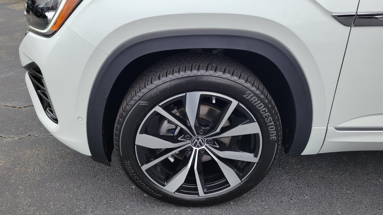 2026 Volkswagen Atlas SEL Premium R-Line - Photo 14