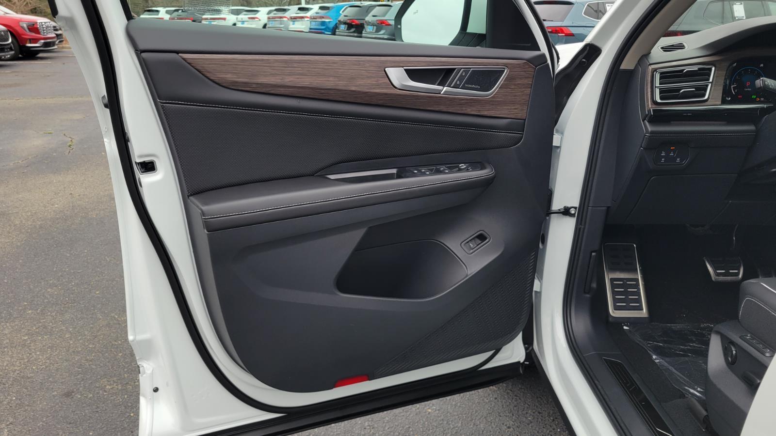 2026 Volkswagen Atlas SEL Premium R-Line - Photo 20