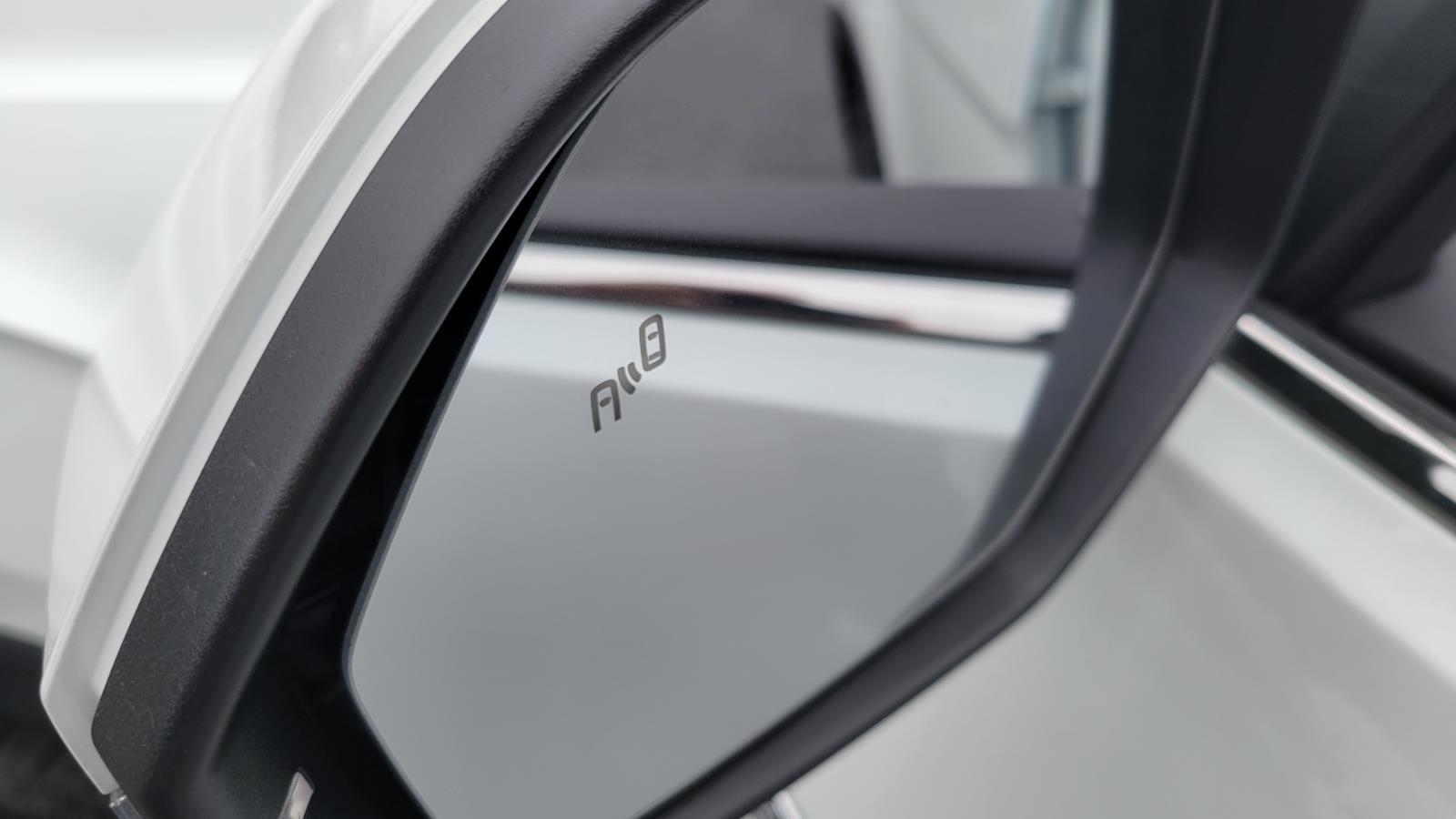 2026 Volkswagen Atlas SEL Premium R-Line - Photo 13