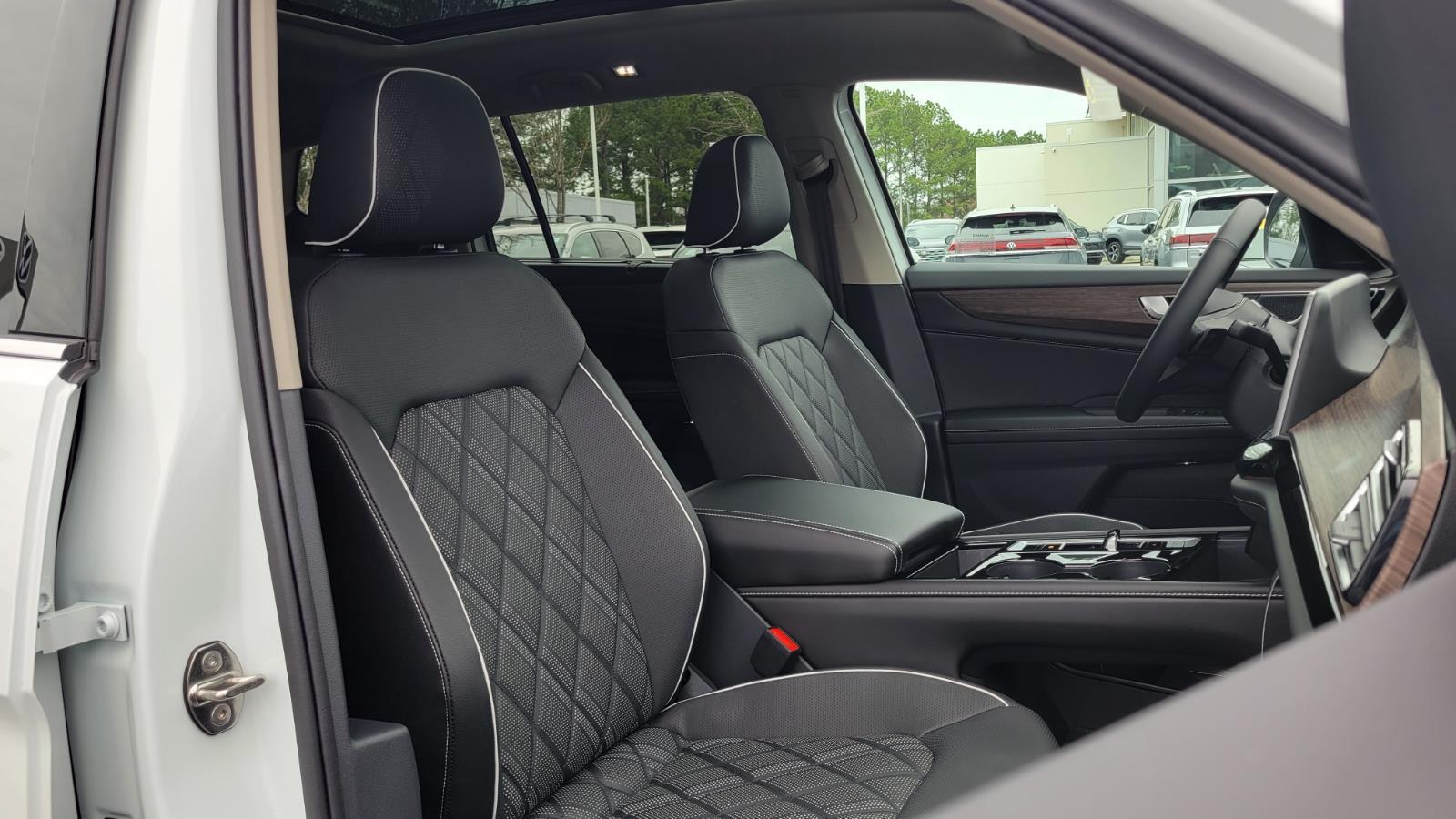 2026 Volkswagen Atlas SEL Premium R-Line - Photo 48