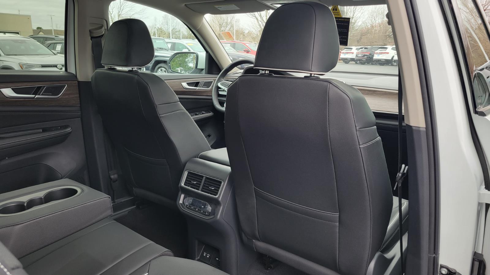 2026 Volkswagen Atlas SEL Premium R-Line - Photo 51
