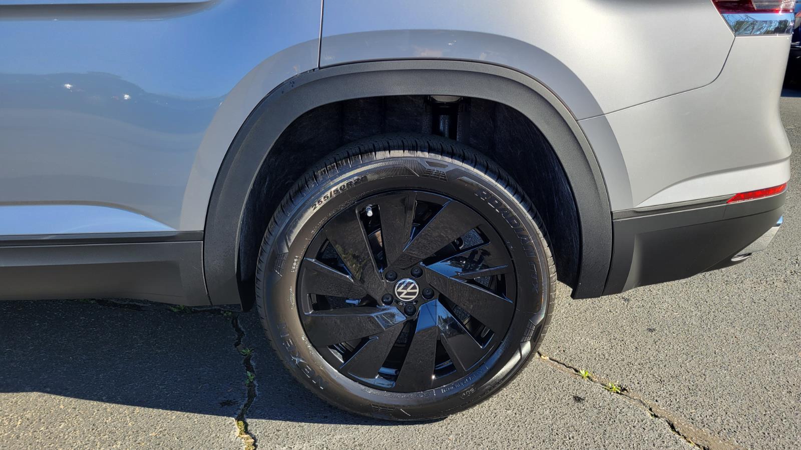 2026 Volkswagen Atlas SE w/Tech - Photo 11