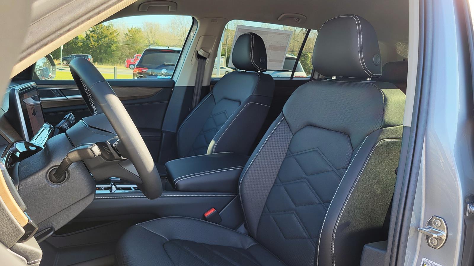 2026 Volkswagen Atlas SE w/Tech - Photo 21