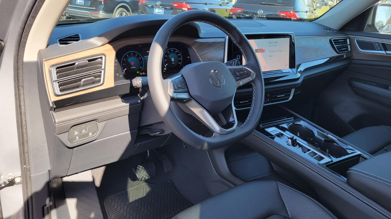 2026 Volkswagen Atlas SE w/Tech - Photo 22