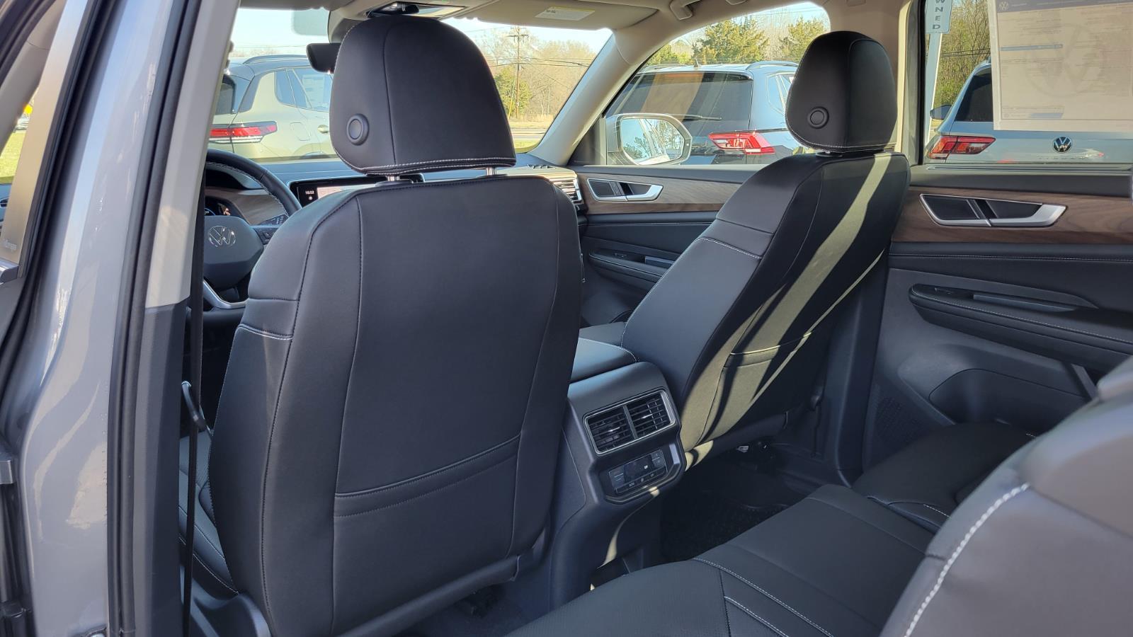 2026 Volkswagen Atlas SE w/Tech - Photo 36