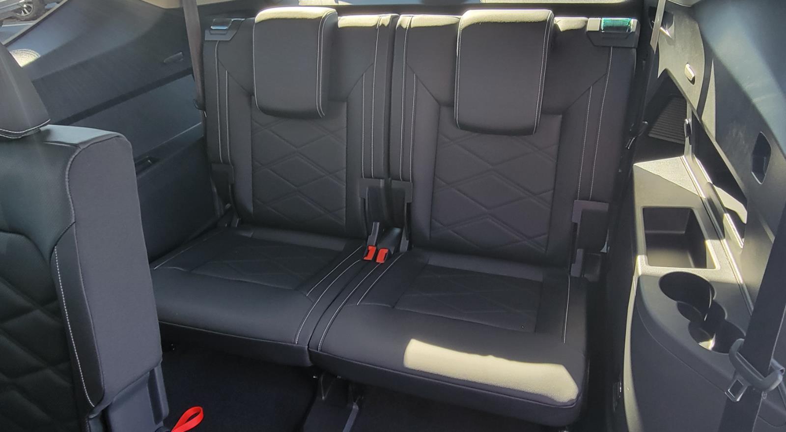 2026 Volkswagen Atlas SE w/Tech - Photo 37