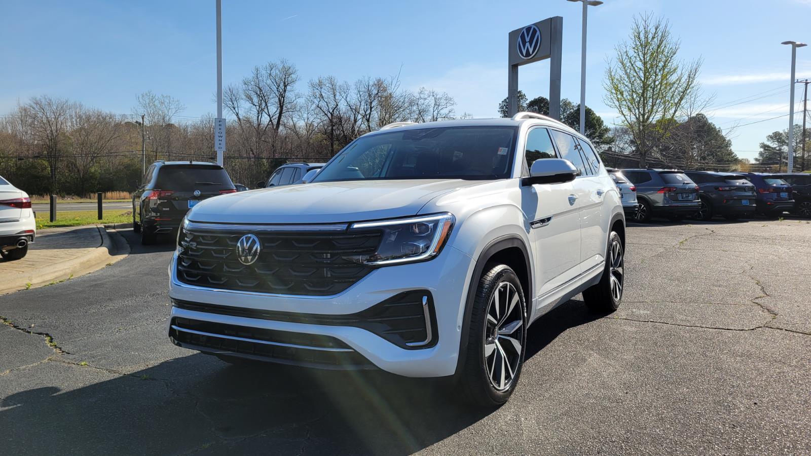 2026 Volkswagen Atlas SEL Premium R-Line - Photo 10