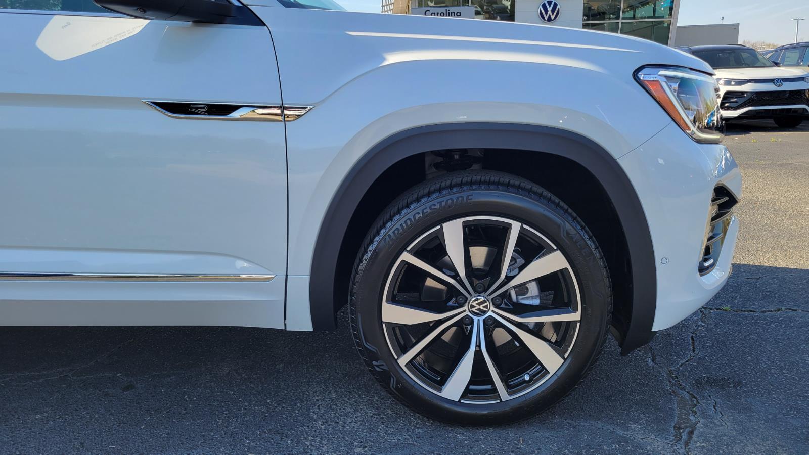 2026 Volkswagen Atlas SEL Premium R-Line - Photo 16