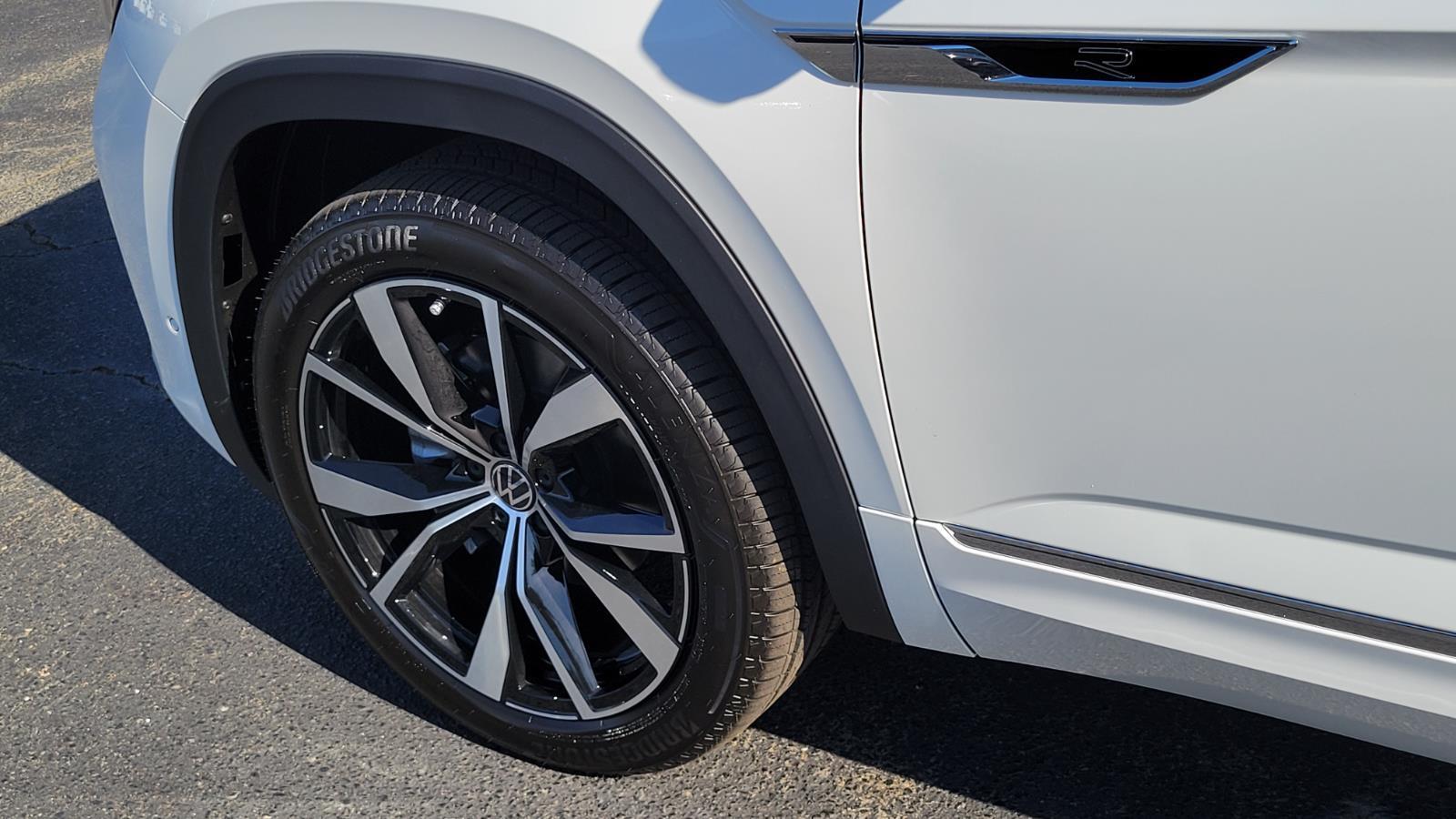 2026 Volkswagen Atlas SEL Premium R-Line - Photo 17