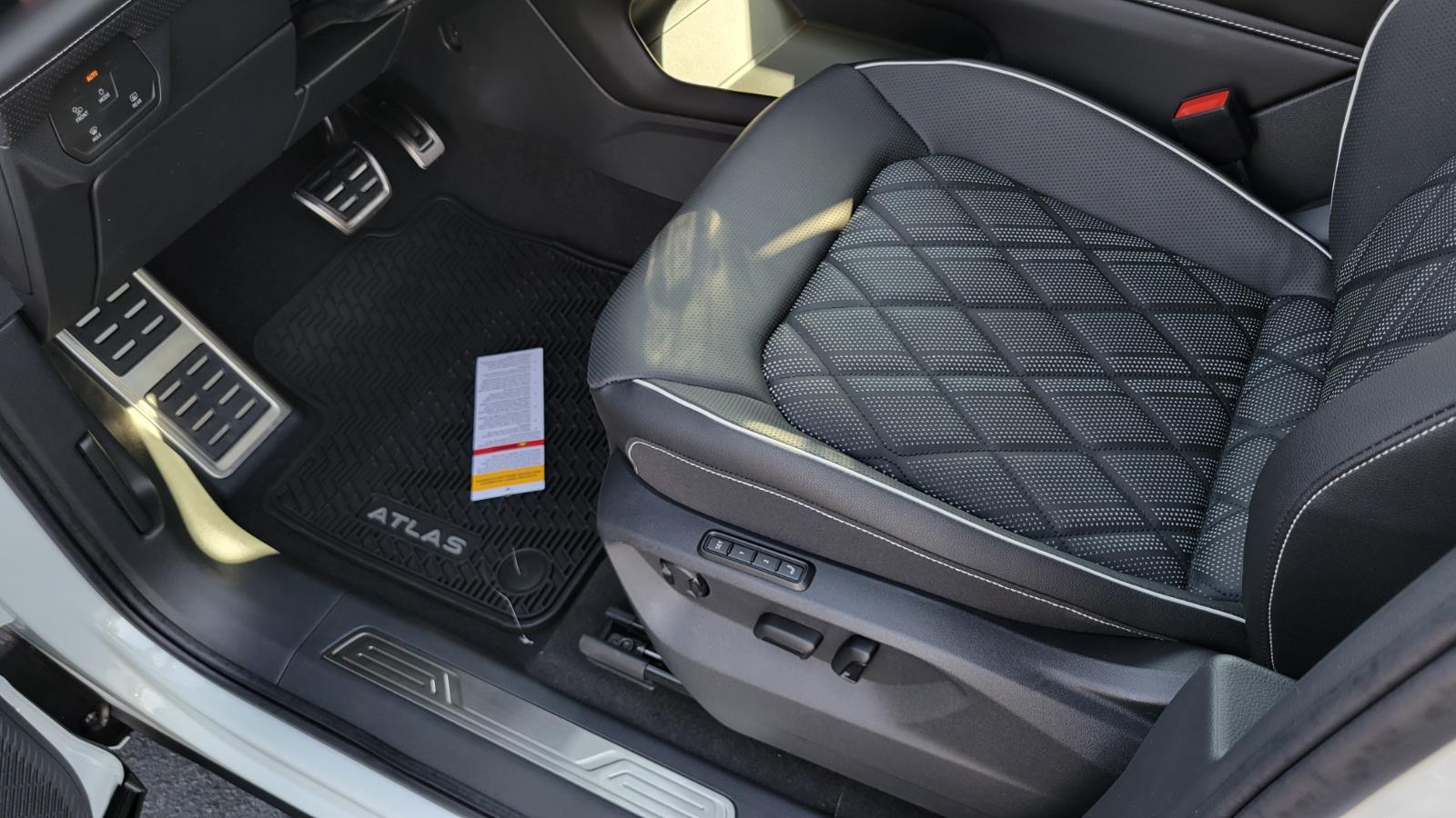 2026 Volkswagen Atlas SEL Premium R-Line - Photo 21