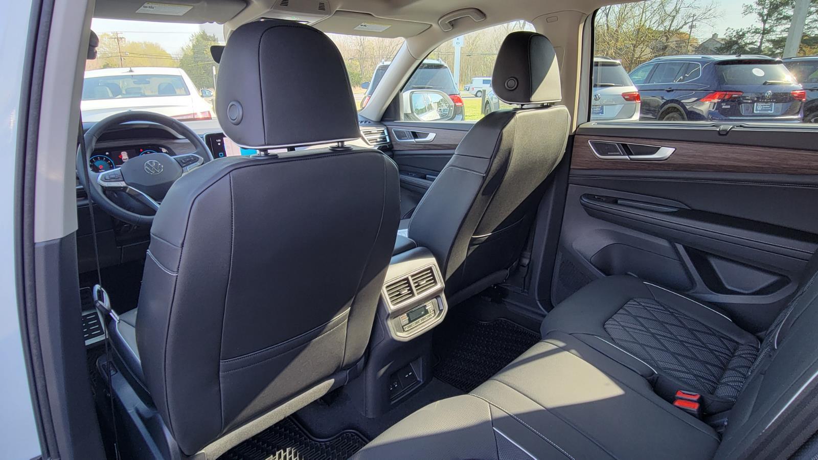 2026 Volkswagen Atlas SEL Premium R-Line - Photo 40