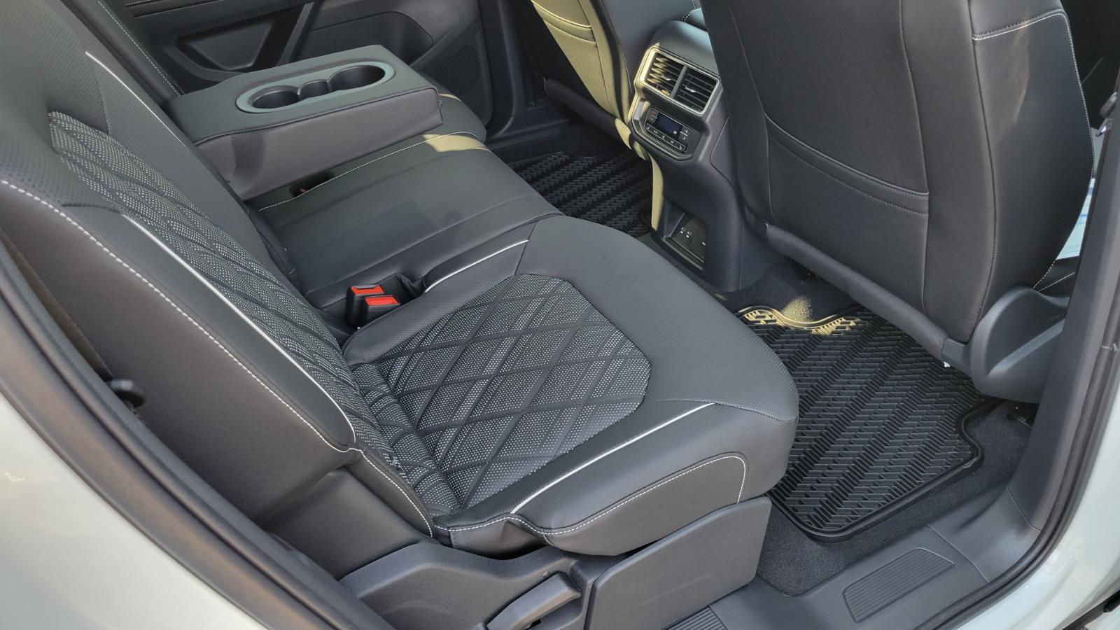 2026 Volkswagen Atlas SEL Premium R-Line - Photo 49