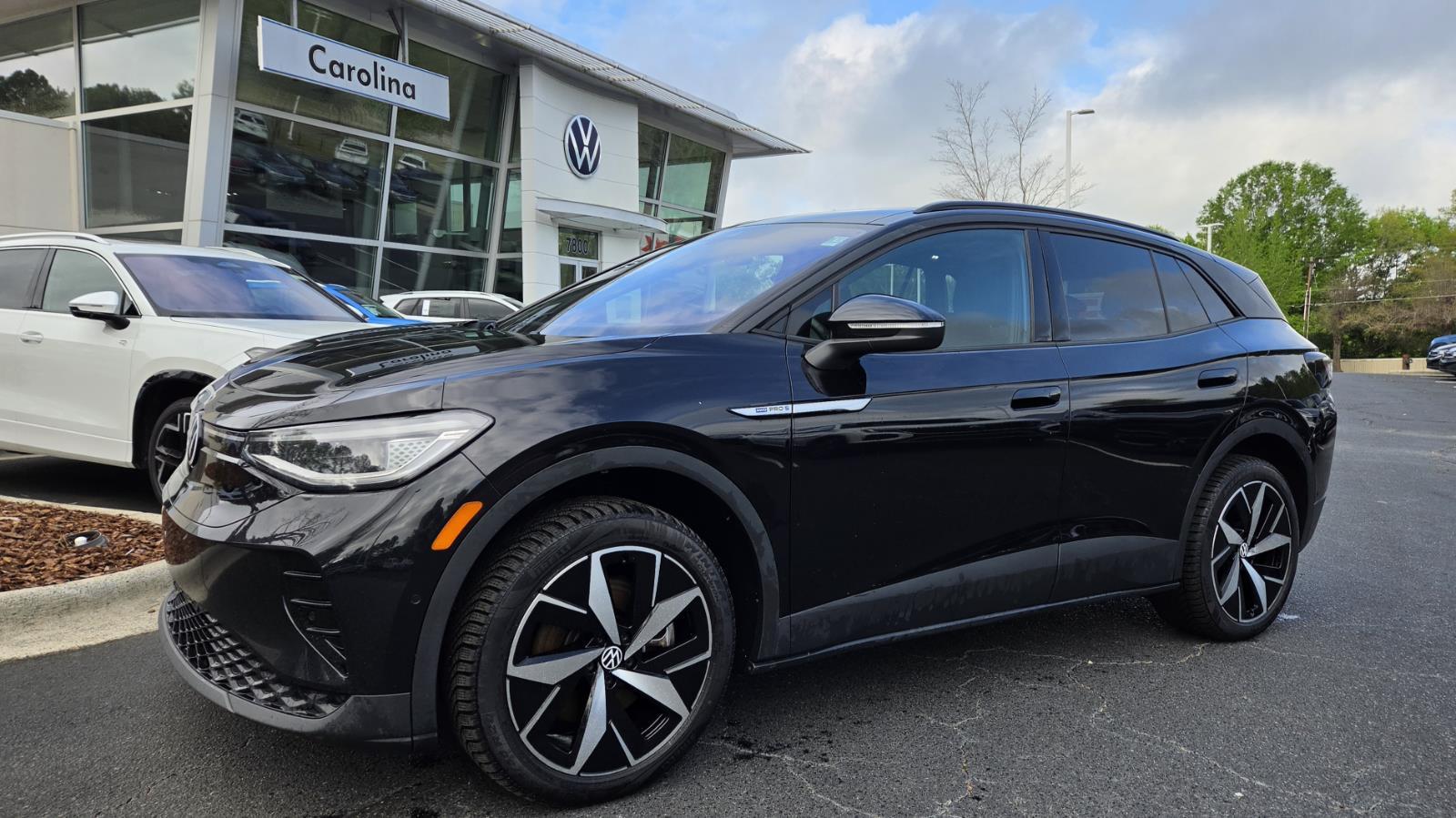 Deep Black Pearl 2023 Volkswagen ID.4 Pro S AWD SUV / Crossover All-Wheel Drive Automatic