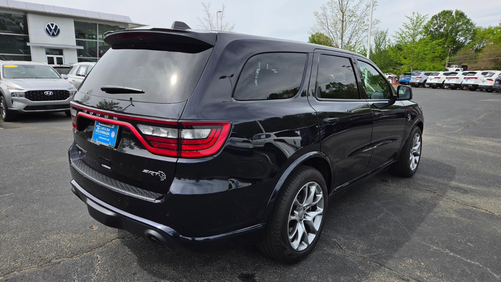 View vehicle photo 6