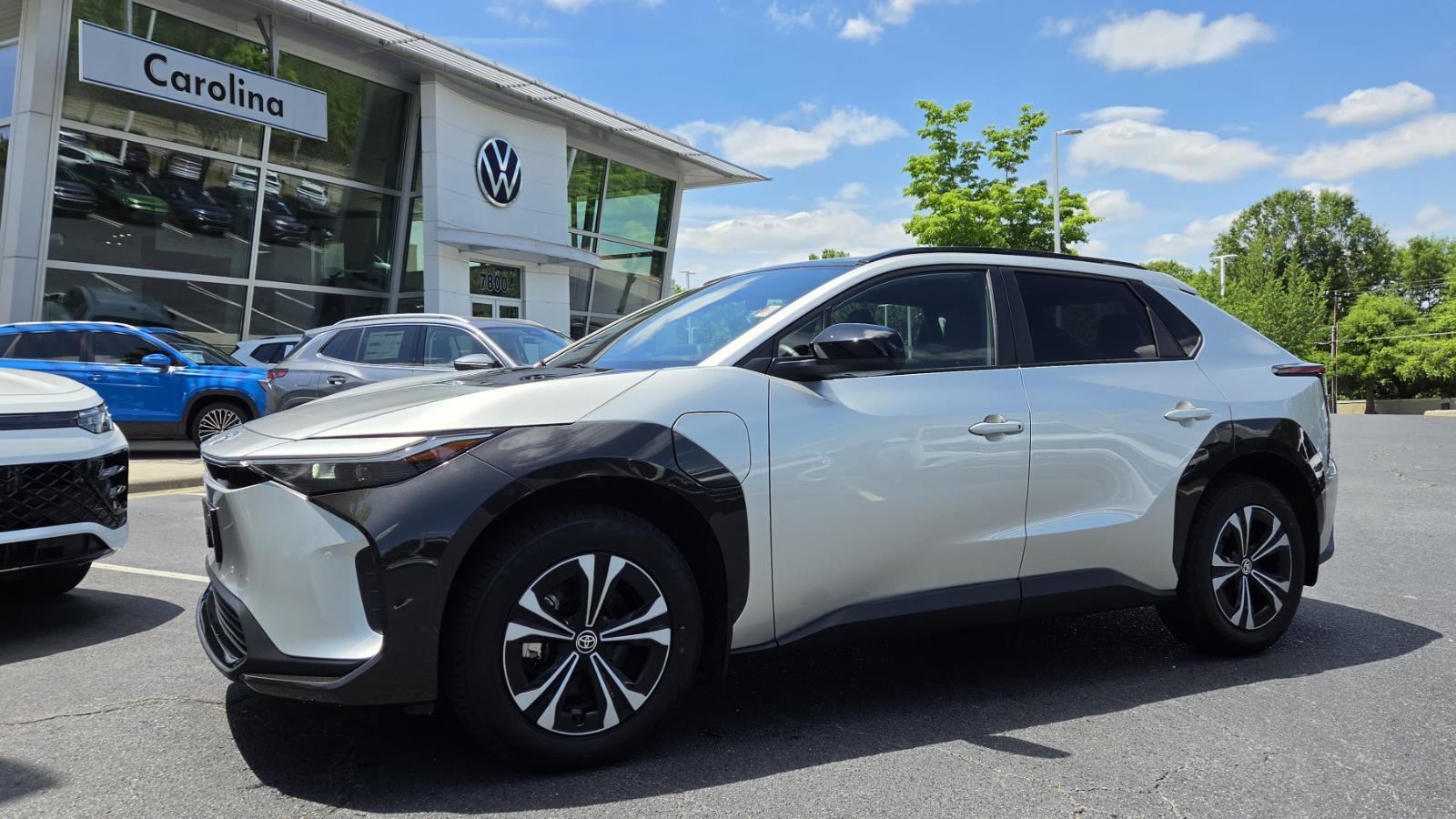 Elemental Silver Metallic 2023 Toyota bZ4X XLE AWD SUV / Crossover All-Wheel Drive 1-Speed Dual Clutch