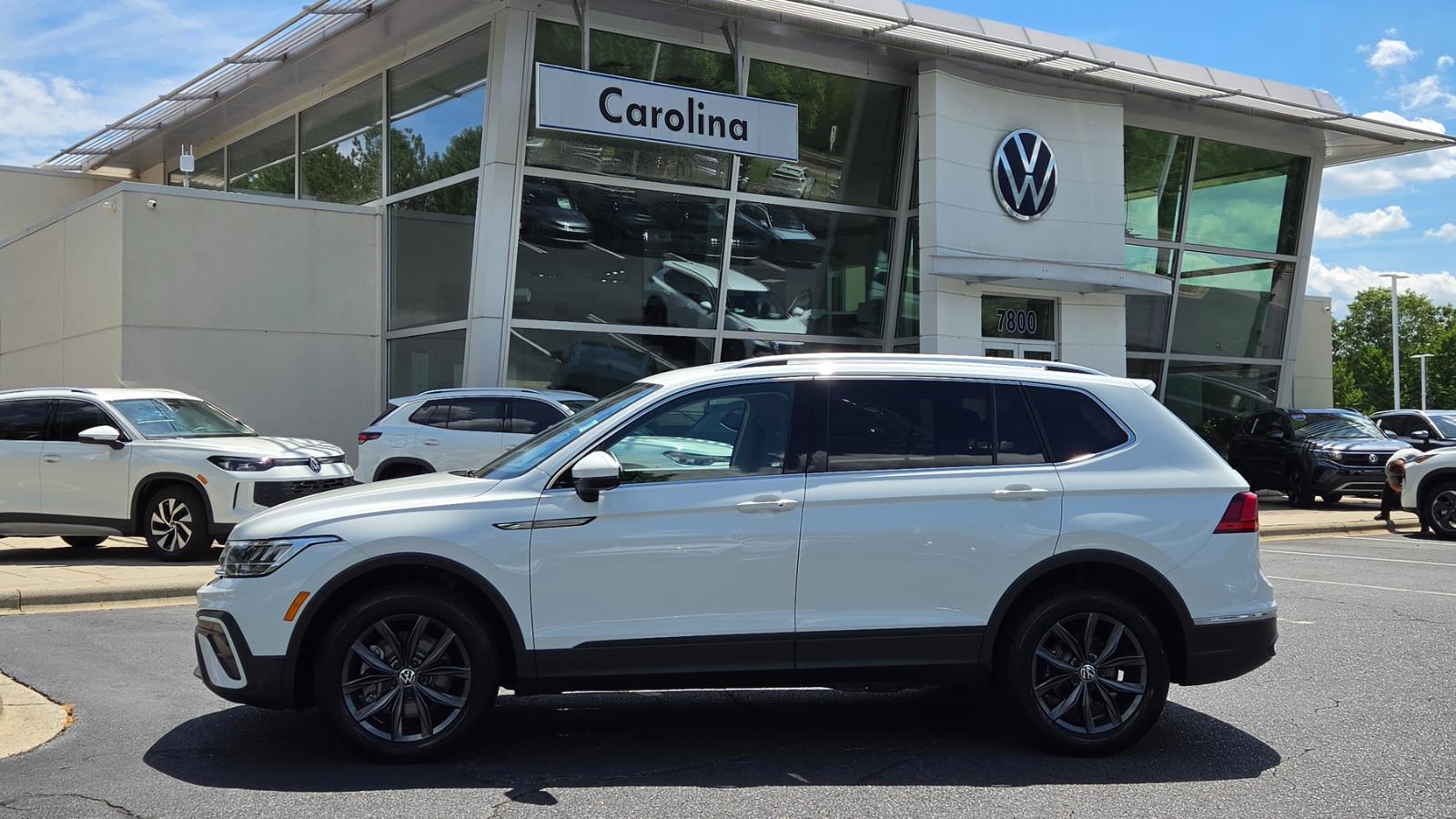 View vehicle photo 2