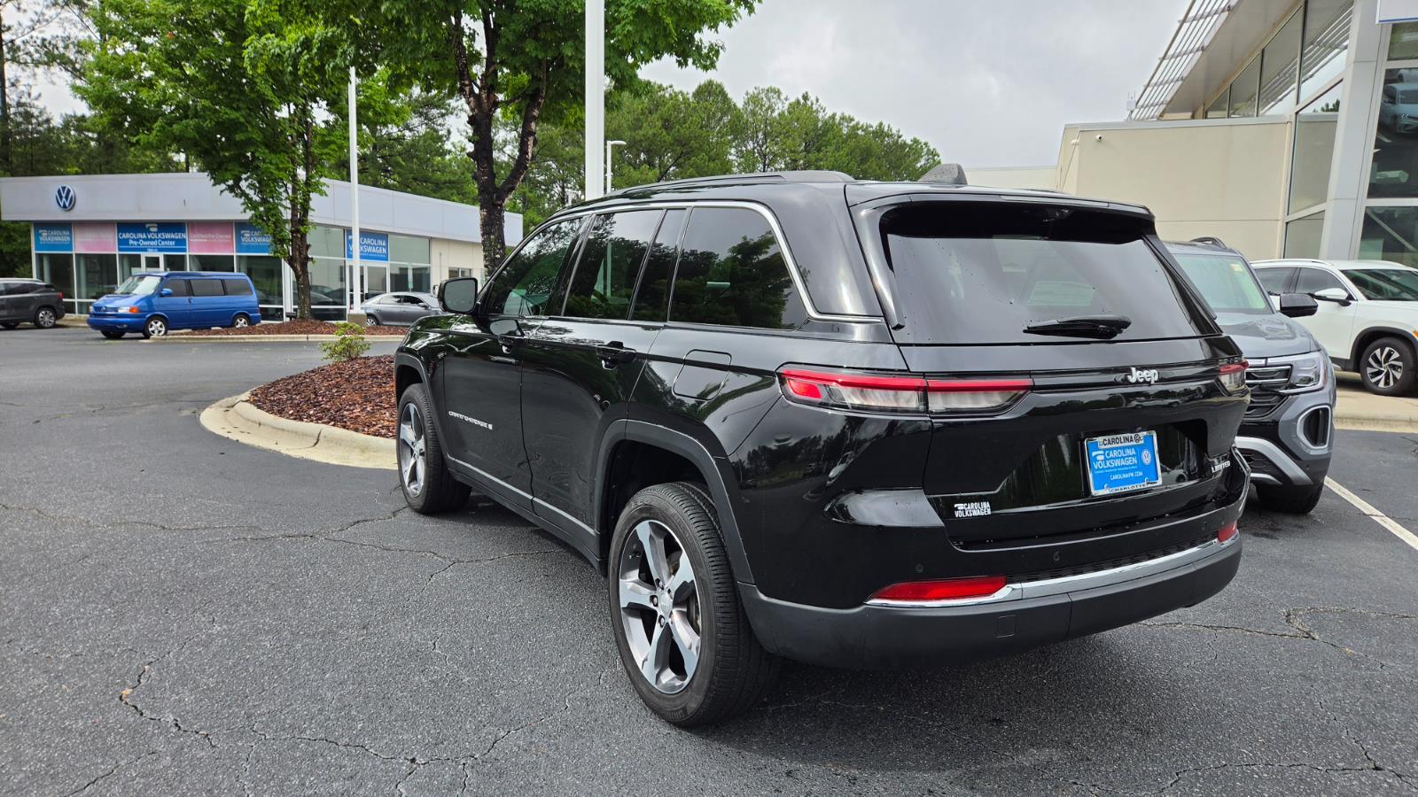 View vehicle photo 3