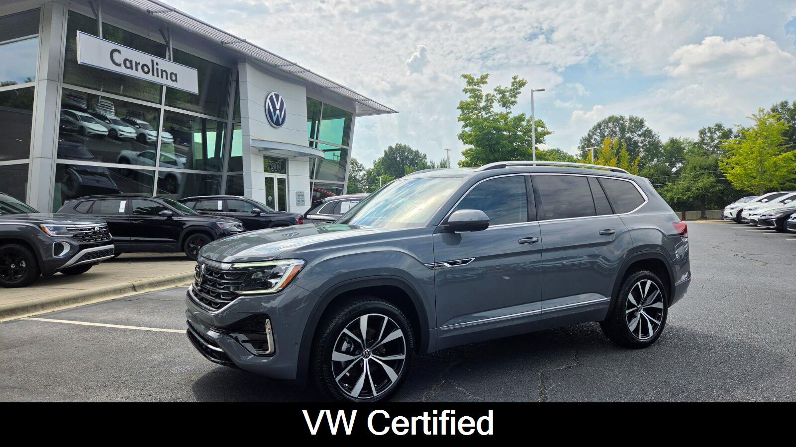 Pure Gray 2025 Volkswagen Atlas SUV / Crossover All-Wheel Drive Automatic