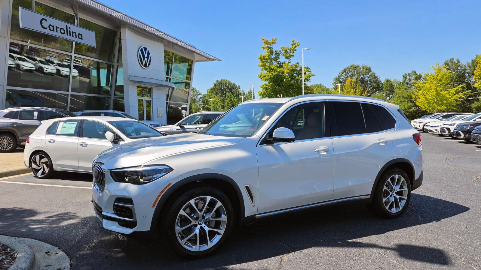 Mineral White Metallic 2022 BMW X5 SUV / Crossover All-Wheel Drive Automatic