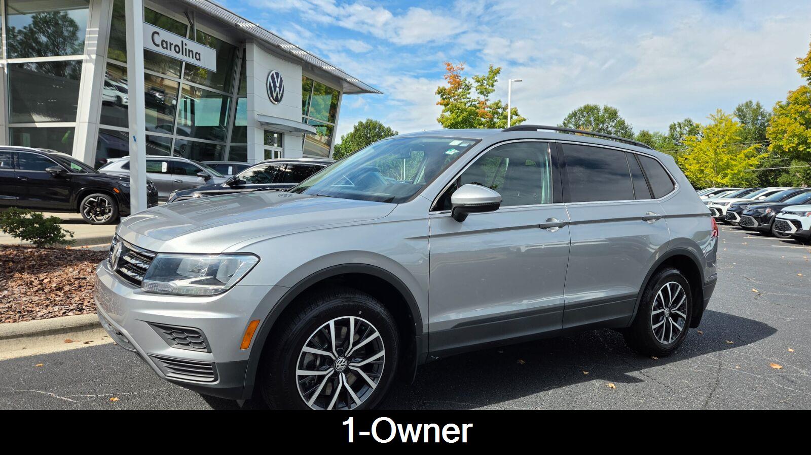 White Silver Metallic 2019 Volkswagen Tiguan SUV / Crossover Front-Wheel Drive Automatic