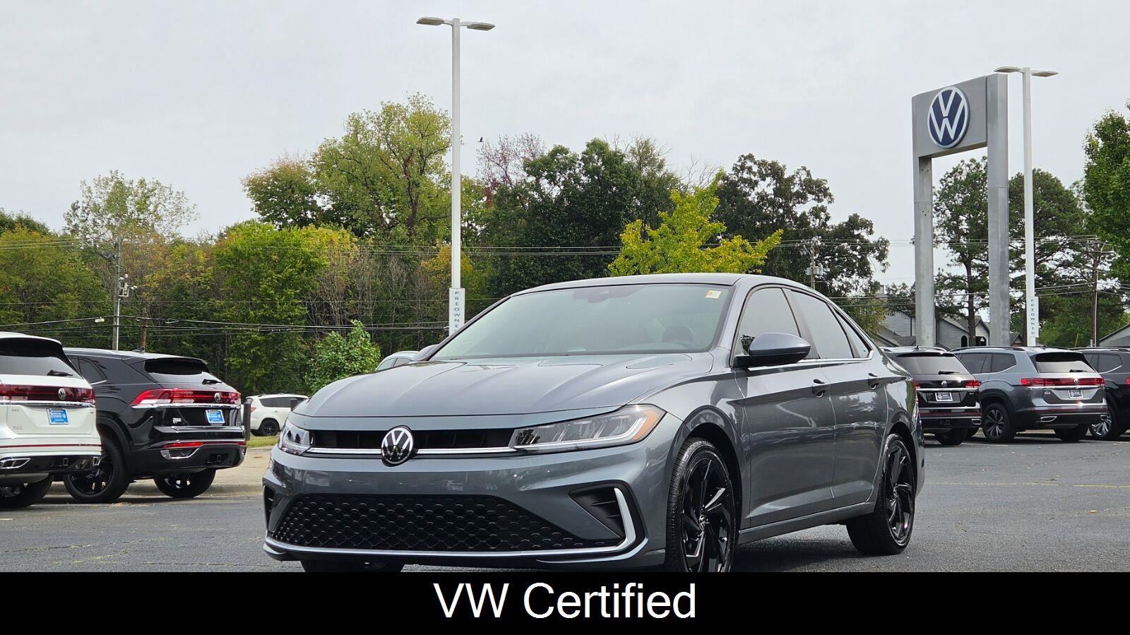Platinum Gray Metallic 2026 Volkswagen Jetta Sedan Front-Wheel Drive Automatic