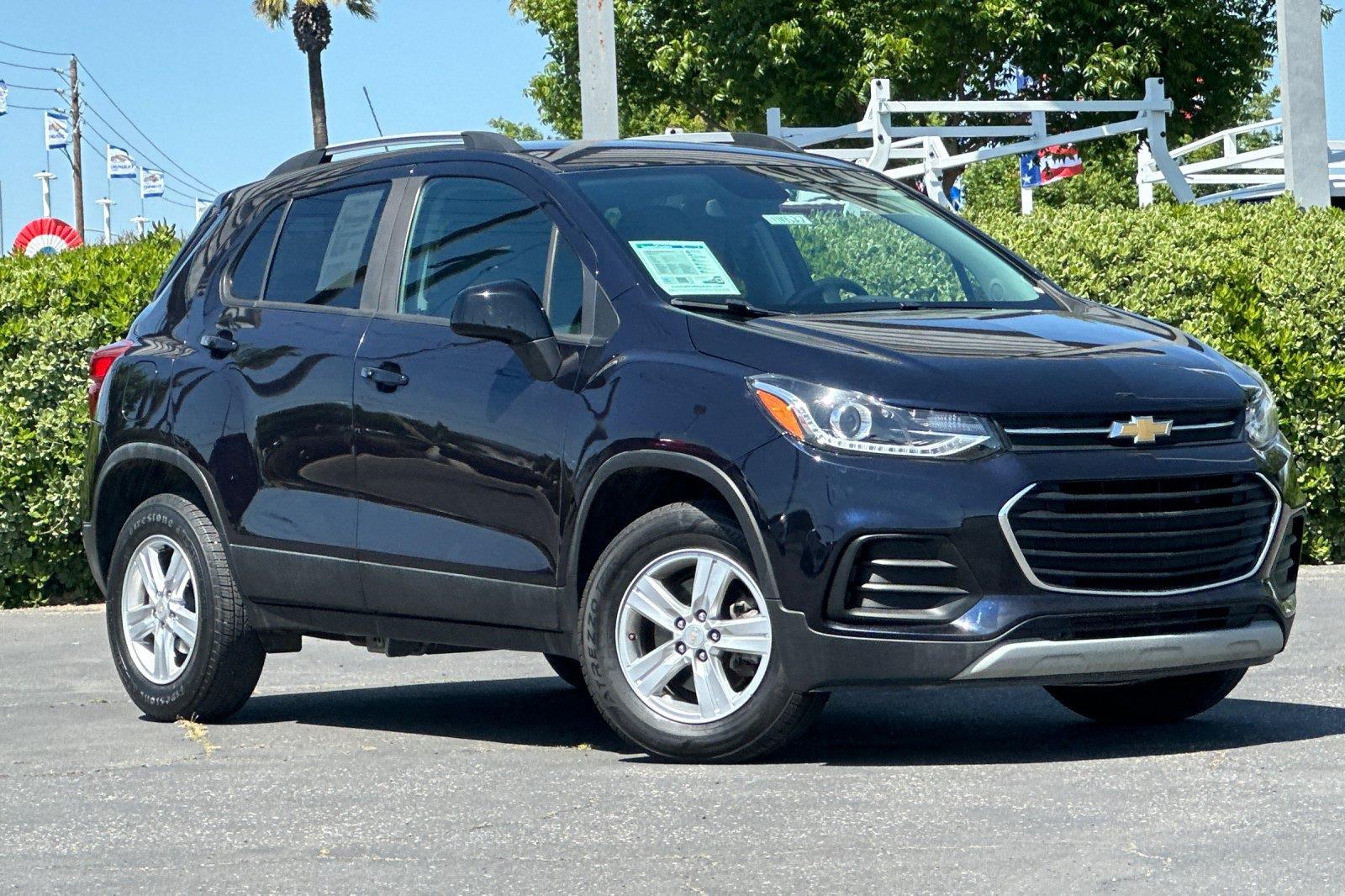 Midnight Blue Metallic 2022 Chevrolet Trax SUV / Crossover All-Wheel Drive Automatic
