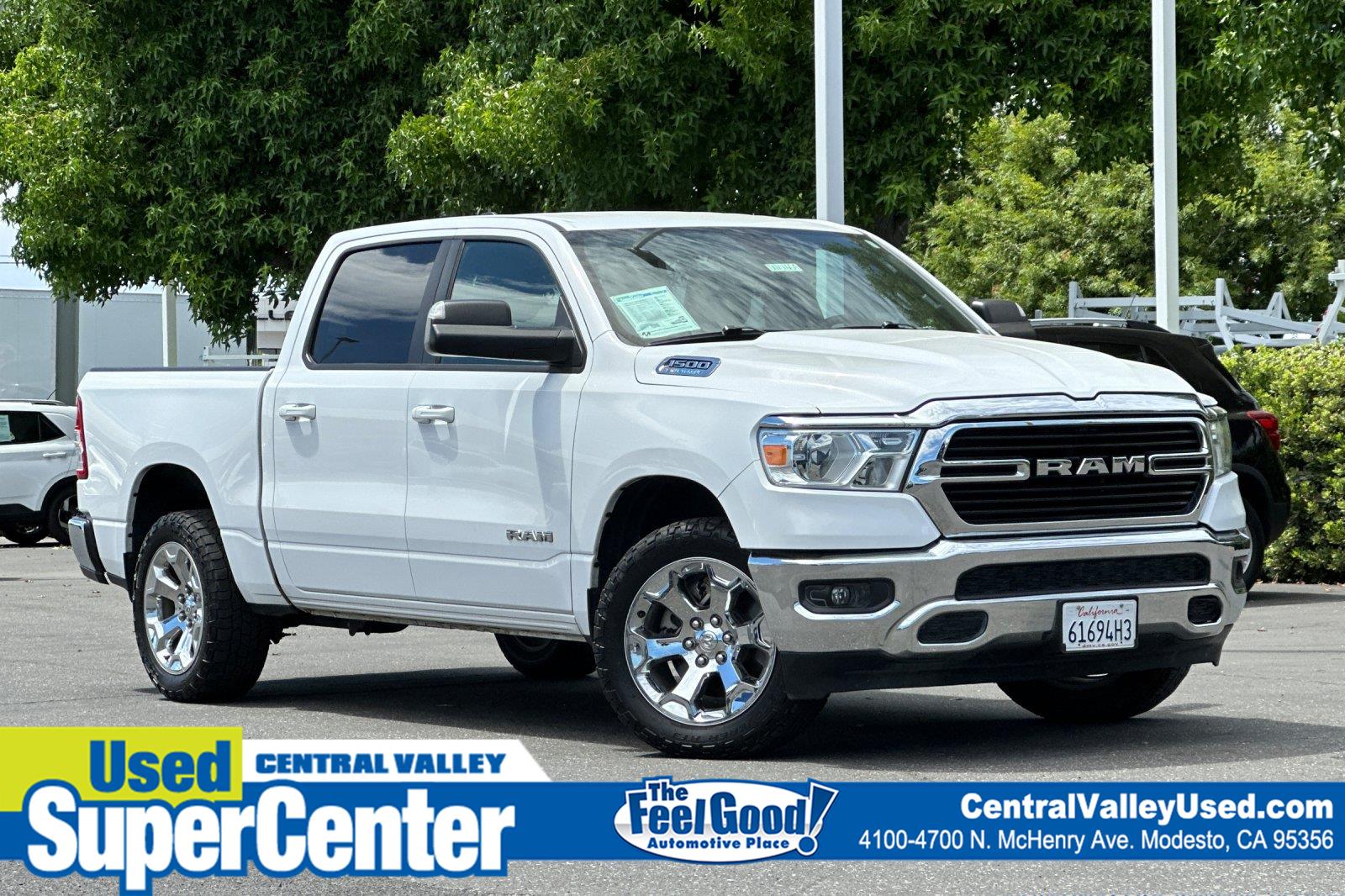 Bright White Clearcoat 2021 RAM 1500 Pickup Truck Four-Wheel Drive 8-Speed Automatic