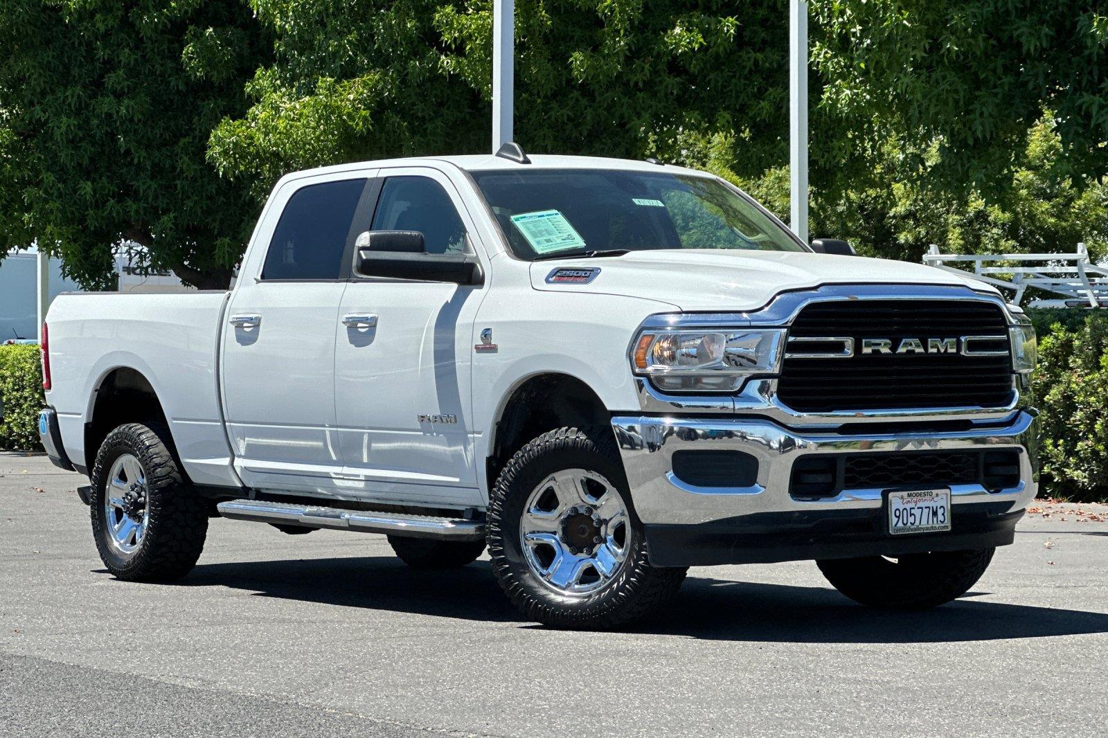 Bright White Clearcoat 2019 RAM 2500 Pickup Truck Four-Wheel Drive Automatic