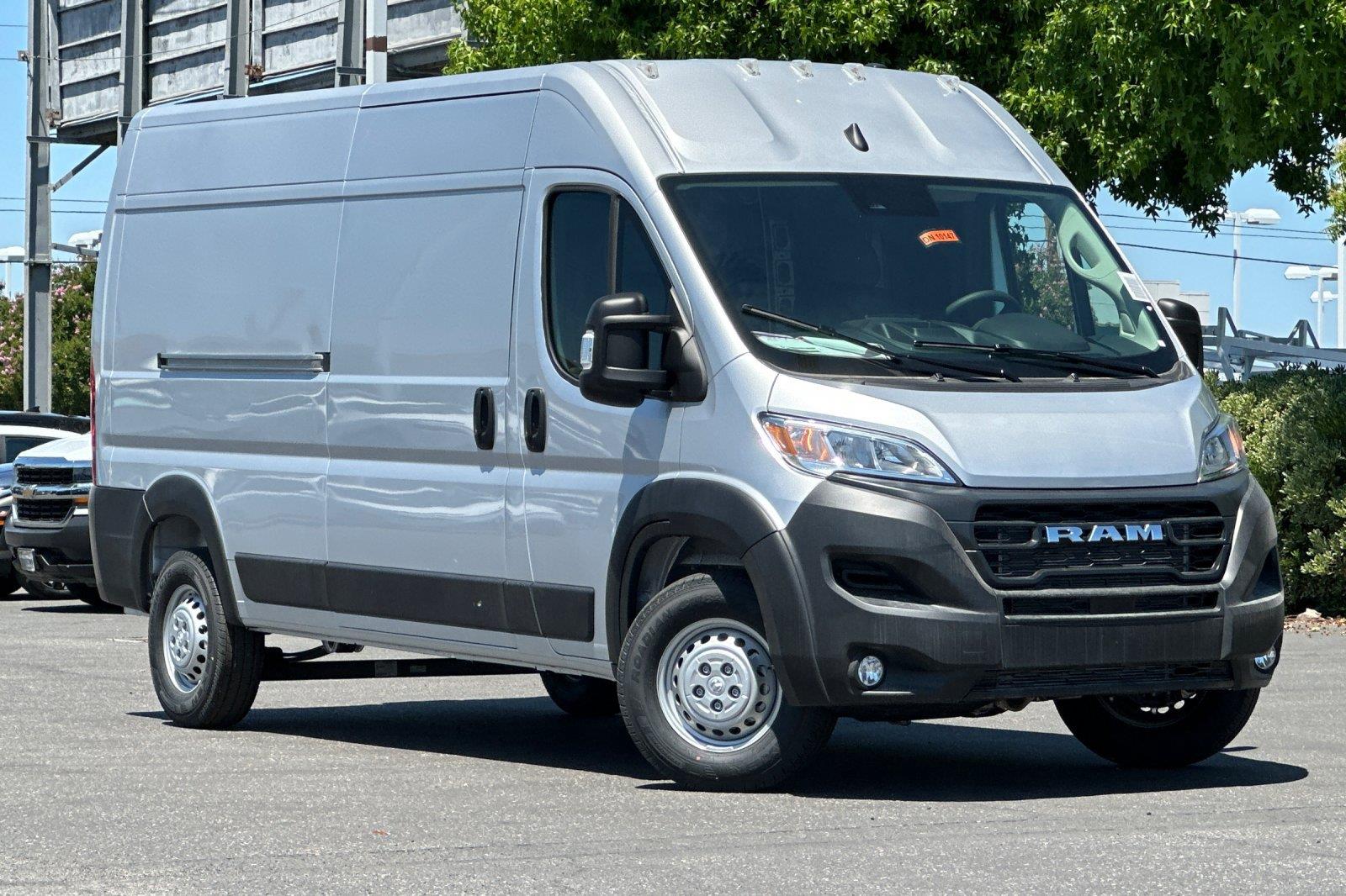 Bright Silver Metallic Clearcoat 2026 RAM ProMaster Van Front-Wheel Drive Automatic