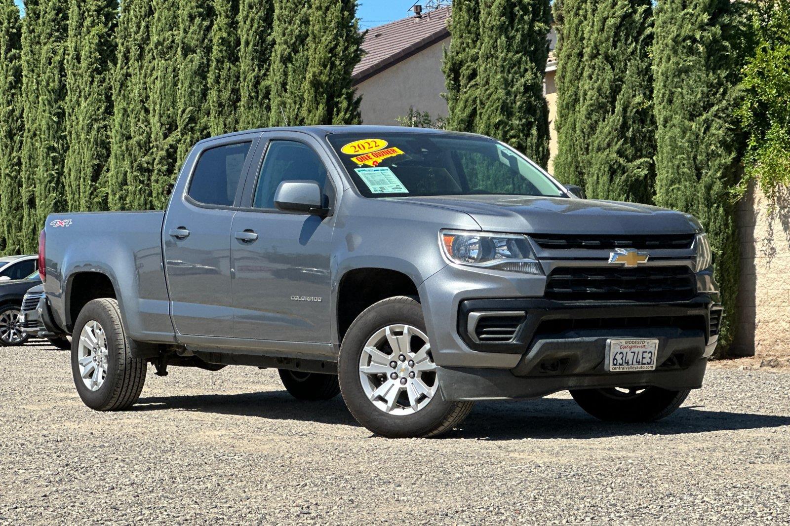 Gray (Satin Steel Metallic) 2022 Chevrolet Colorado Pickup Truck Four-Wheel Drive 8-Speed Automatic