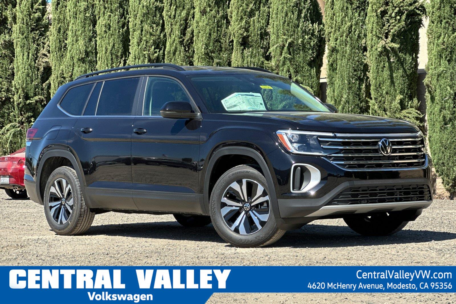 Deep Black Pearl 2026 Volkswagen Atlas SUV / Crossover Front-Wheel Drive Automatic