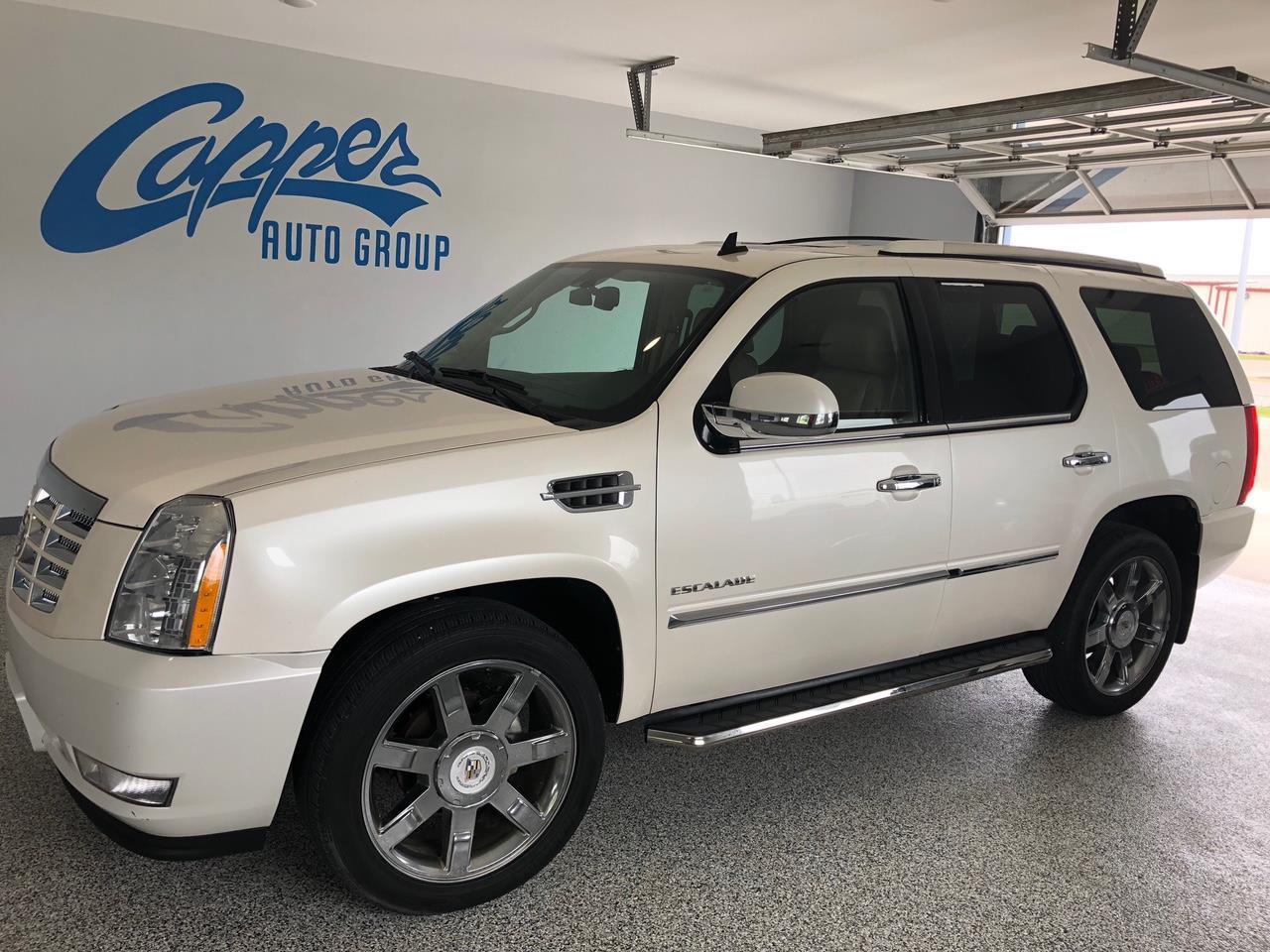 White Diamond Tricoat 2011 Cadillac Escalade Premium 4WD SUV / Crossover All-Wheel Drive 6-Speed Automatic