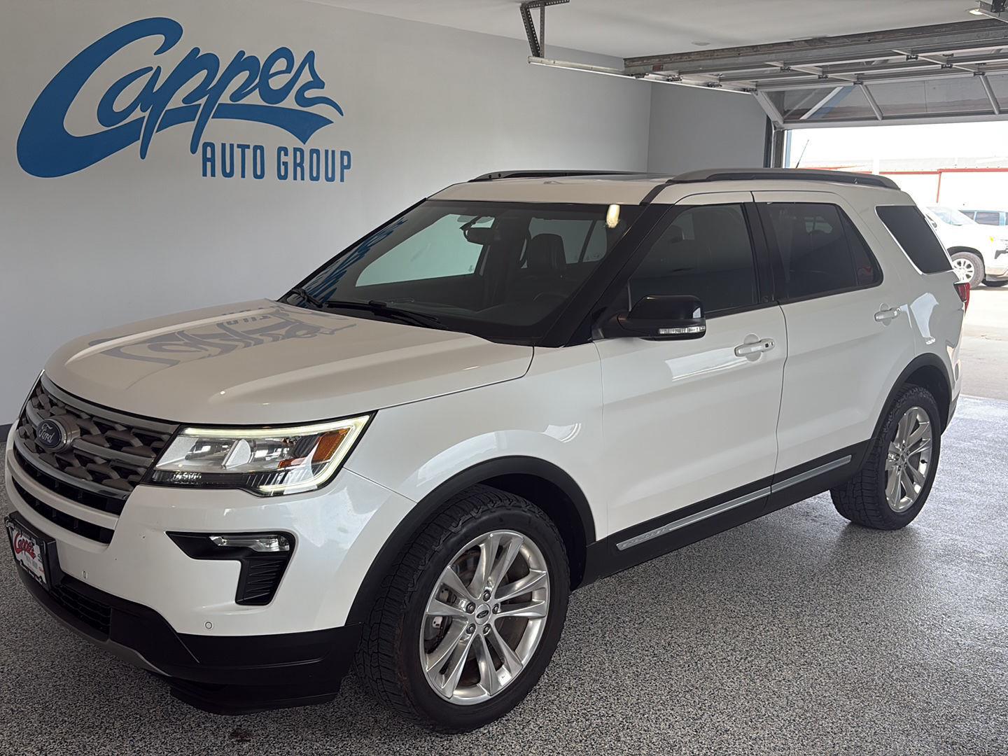 Gray (Platinum Dune Metallic Tri-Coat) 2018 Ford Explorer SUV / Crossover All-Wheel Drive 6-Speed Automatic