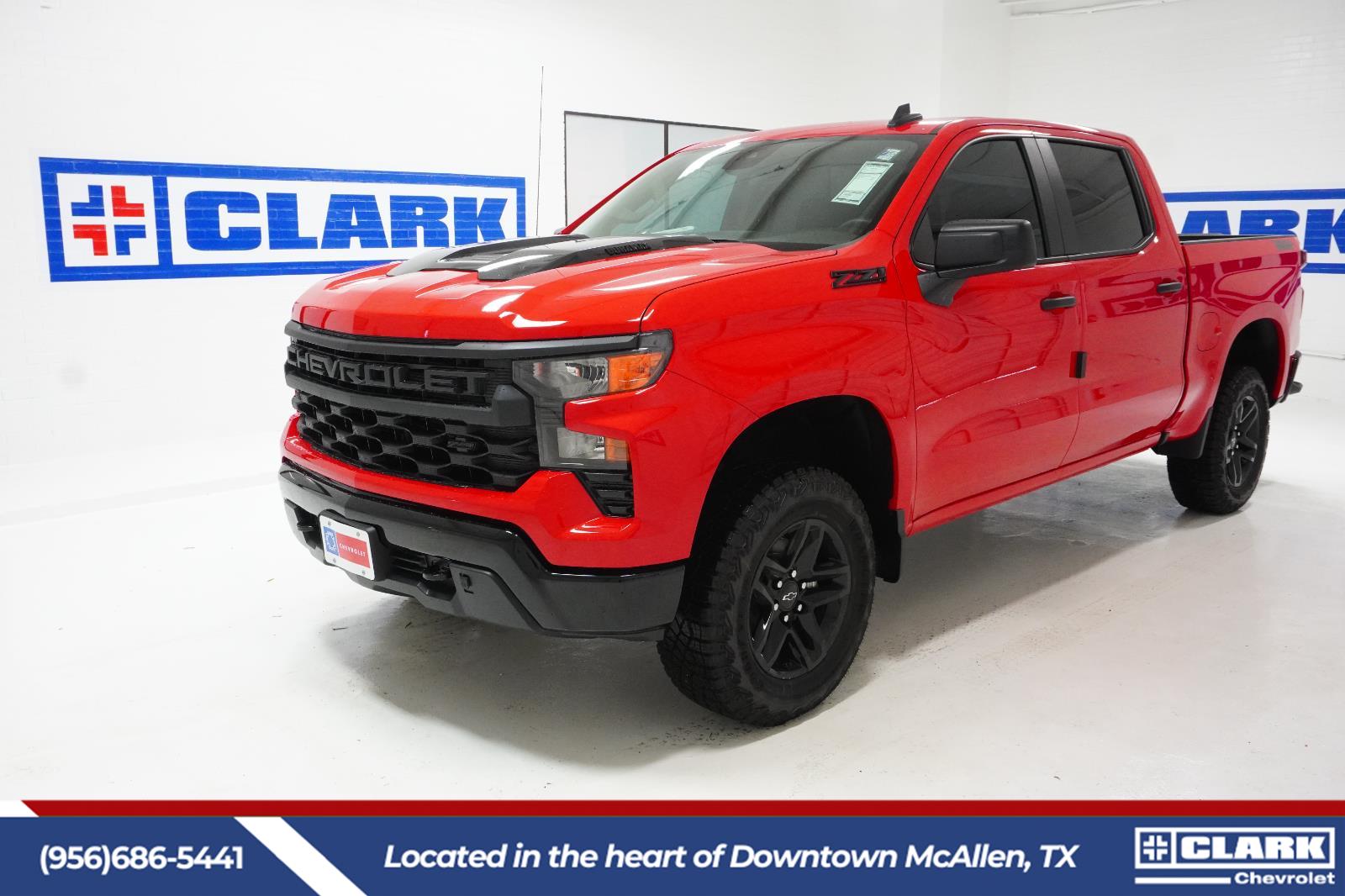 2026 Chevrolet Silverado 1500 Custom Trail Boss Crew Cab 4WD