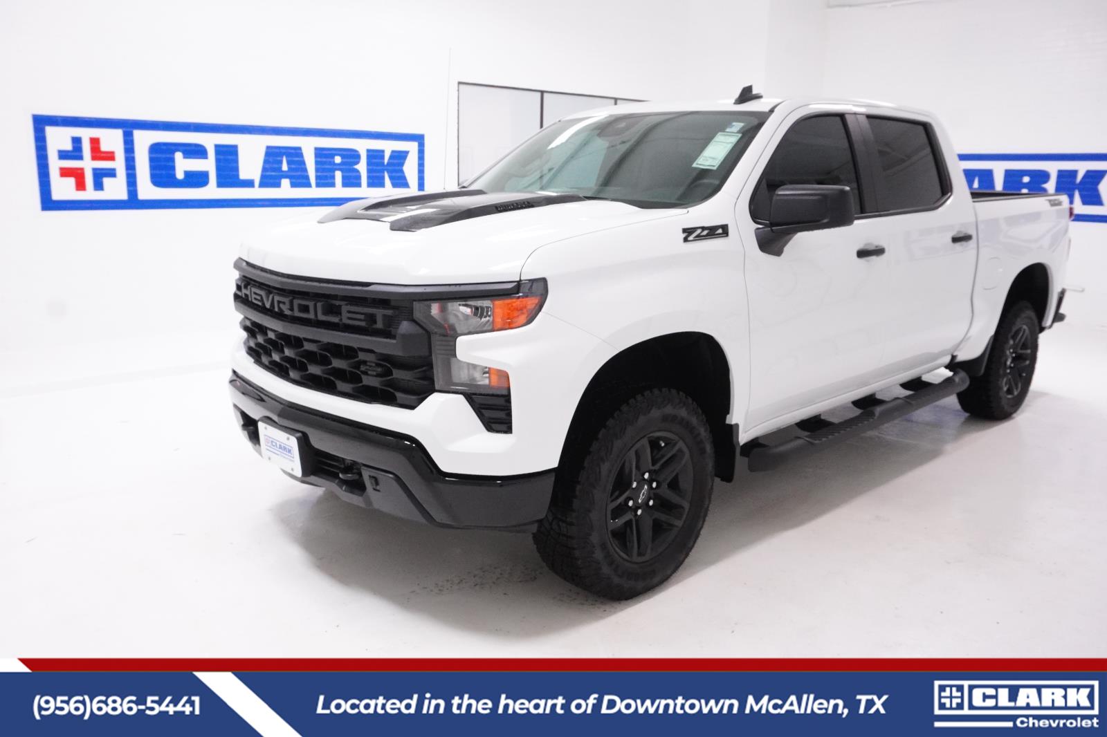 2026 Chevrolet Silverado 1500 Custom Trail Boss Crew Cab 4WD