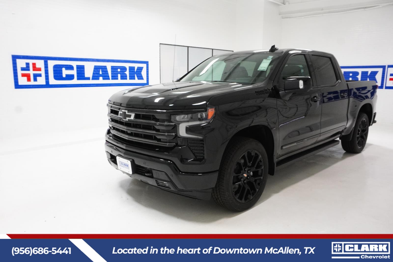 2026 Chevrolet Silverado 1500 High Country Crew Cab 4WD