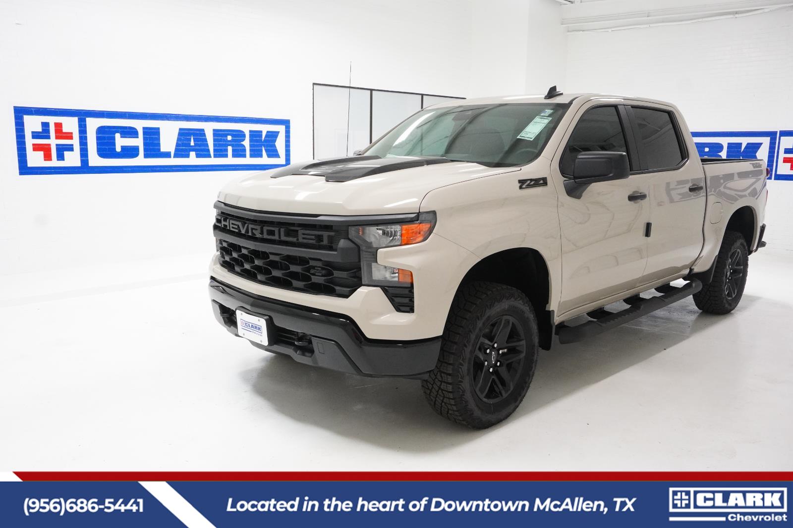 2026 Chevrolet Silverado 1500 Custom Trail Boss Crew Cab 4WD